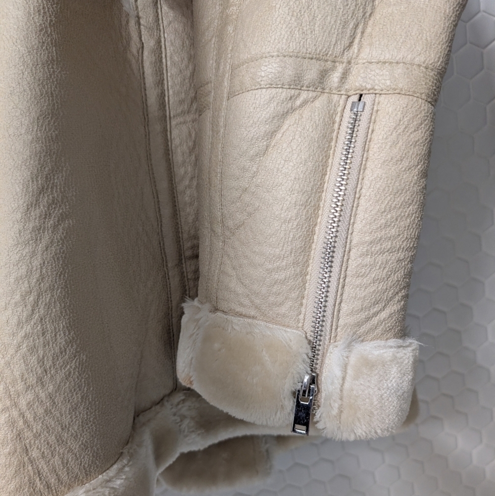 Topshop faux leather aviator jacket with faux fur trim - Picture 6 of 9